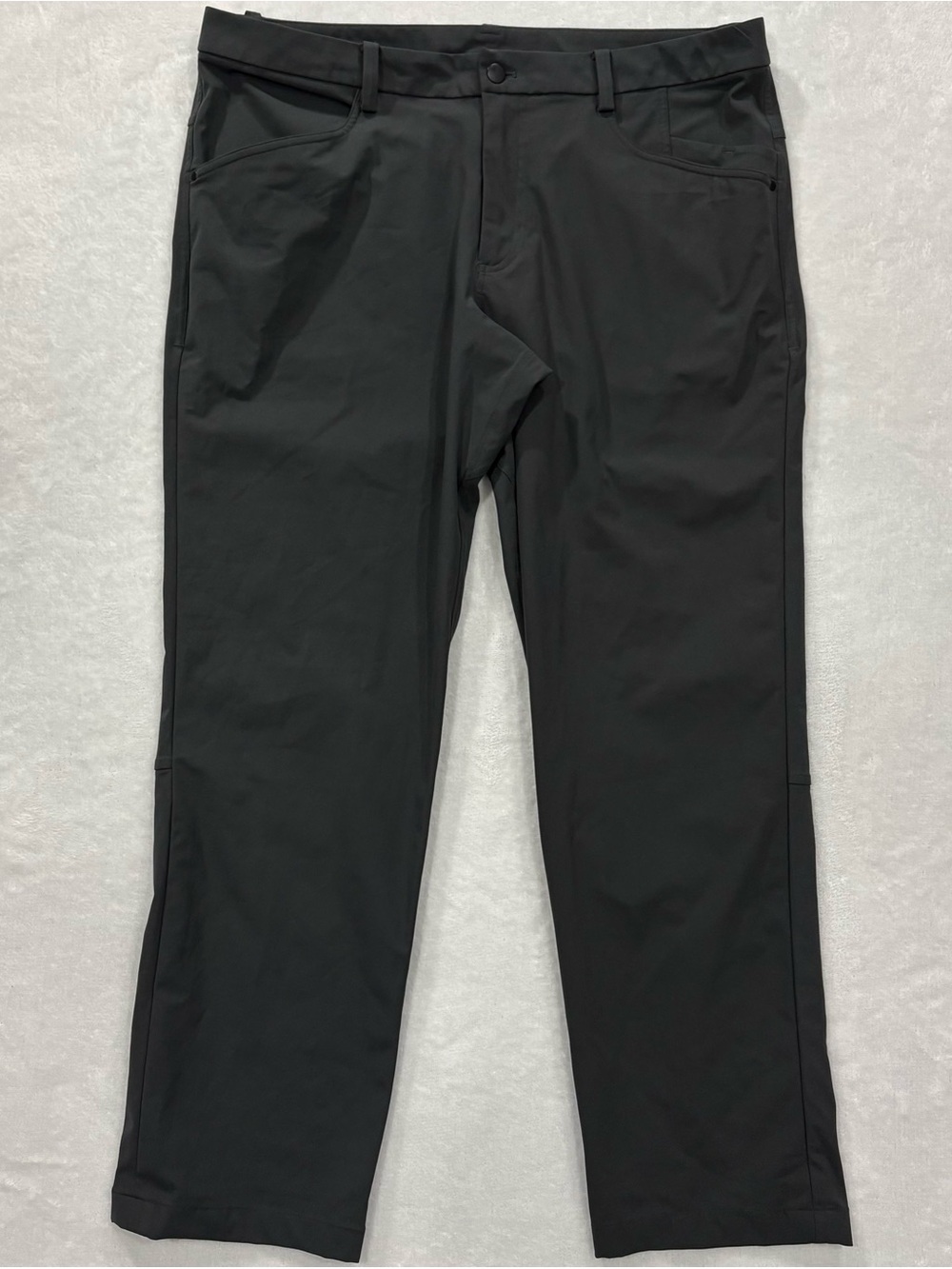 Lululemon Athletica ABC Grey Articulated Pants Men’s Size 38 Tall